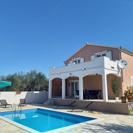Leggiero Villa Бенковац Екстериор снимка