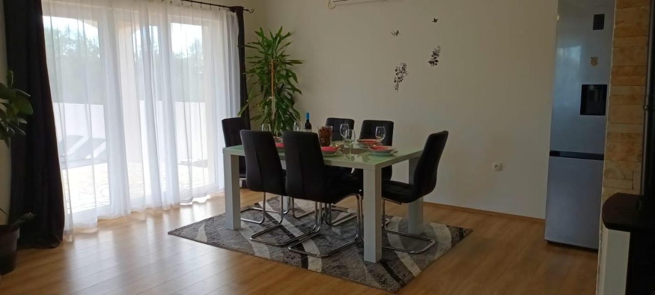 Leggiero Villa Бенковац Екстериор снимка